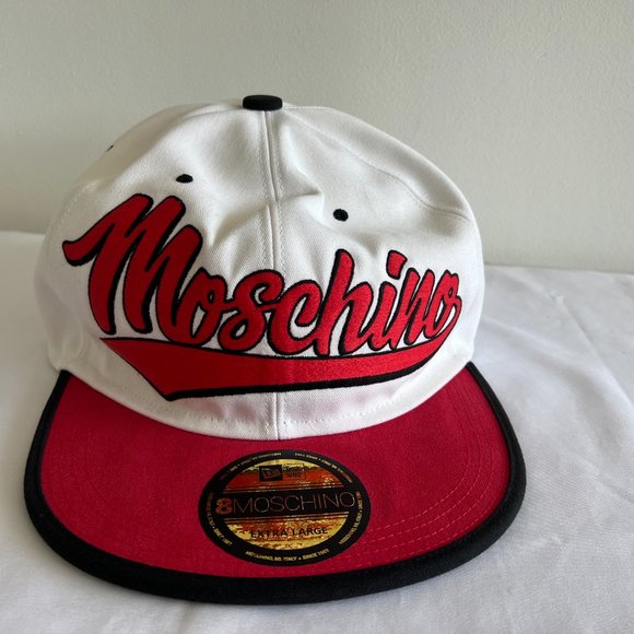 AW20 MOSCHINO Couture Jeremy Scott OVERSIZEDGIGANTIC MACRO SNAPBACK LOGO HAT NYC main image 8